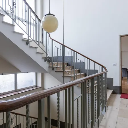 Elegant With Terrace By Wonderful Italy *