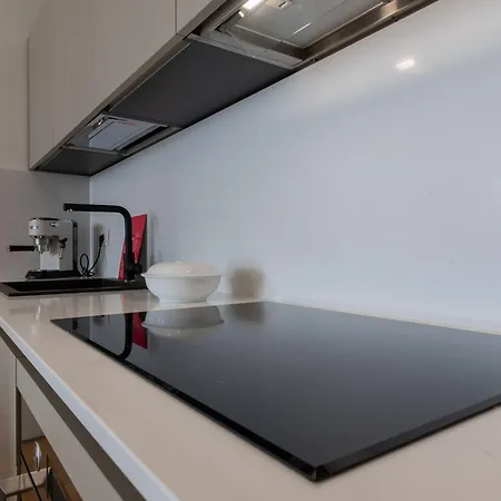 Elegant With Terrace By Wonderful Italy *