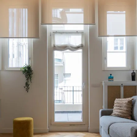 Elegant With Terrace By Wonderful Italy *