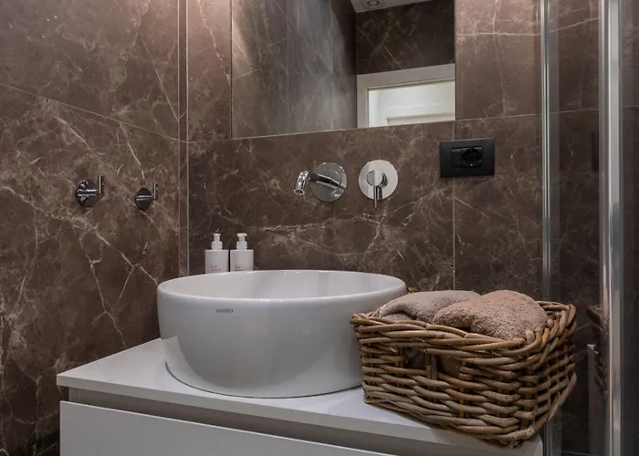 Elegant With Terrace By Wonderful Italy