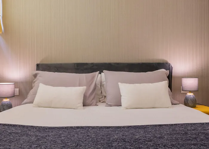 Elegant With Terrace By Wonderful Italy Turin