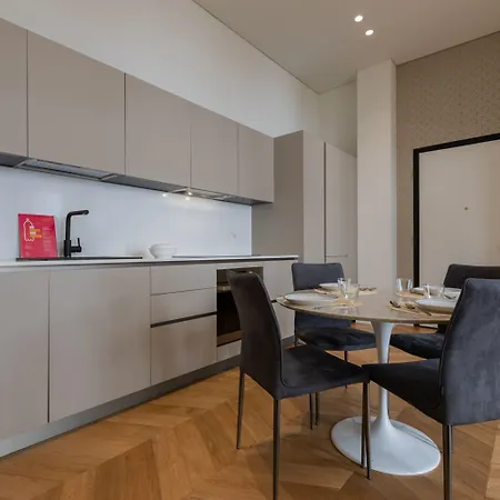 Elegant With Terrace By Wonderful Italy Lägenhet